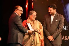 PAWAN-DHOOT-AND-PIYUSH-DHOOT-WINNER-NABANITA-DEV-SEN-11